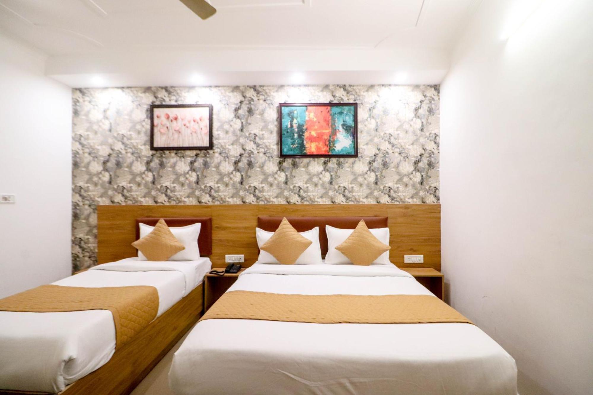 Hotel Stay Villa Delhi Airport Nuova Delhi Esterno foto