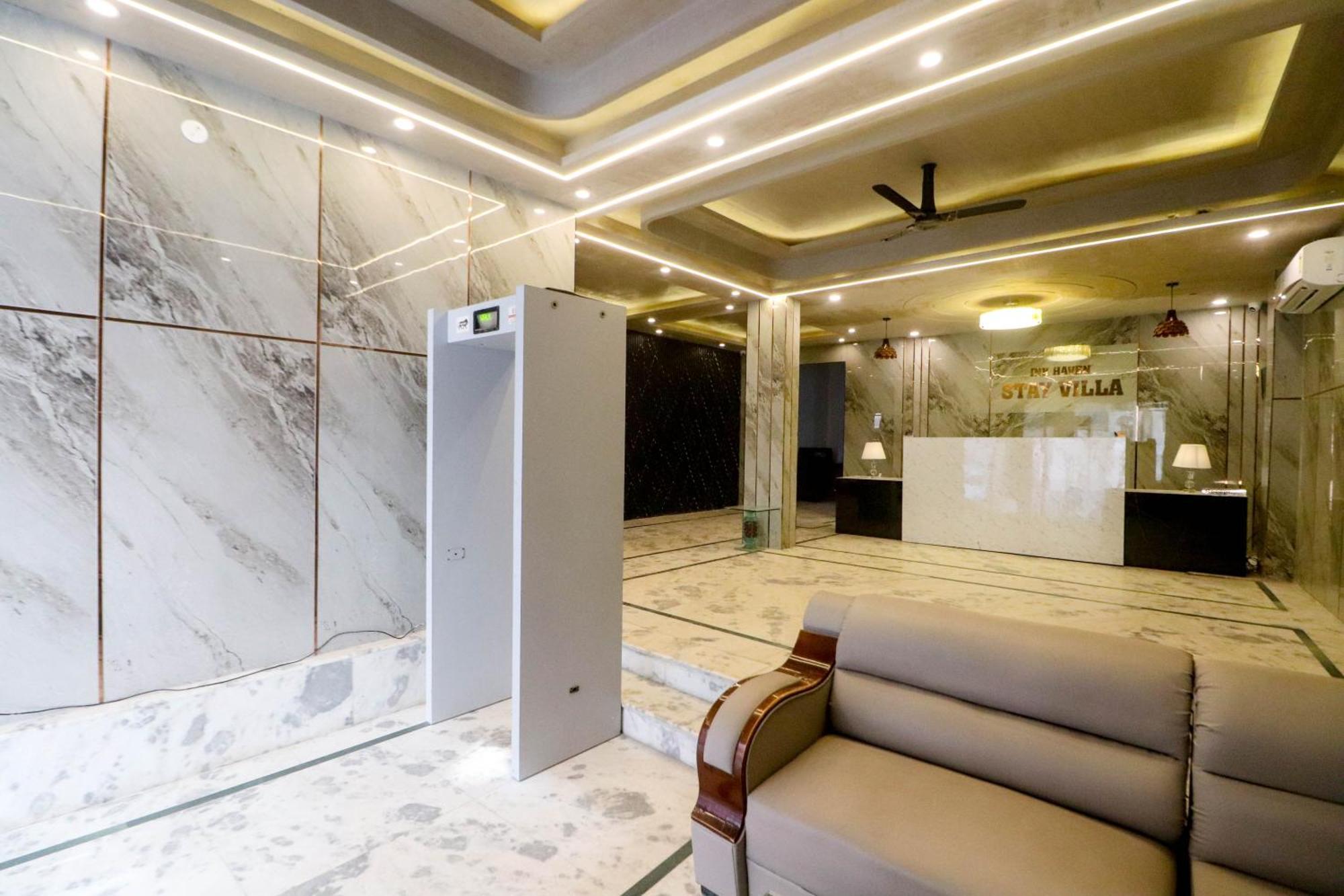 Hotel Stay Villa Delhi Airport Nuova Delhi Esterno foto